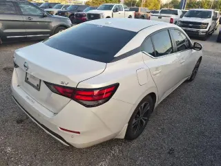 Nissan Sentra 2023 SV 4dr Sedán