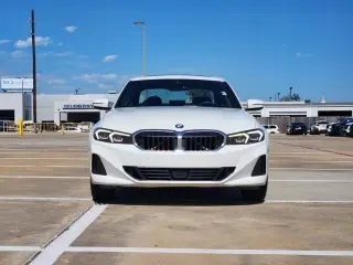 BMW Serie 3 2025 330i 4dr Sedán