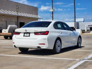 BMW Serie 3 2025 330i 4dr Sedán
