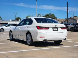 BMW Serie 3 2025 330i 4dr Sedán