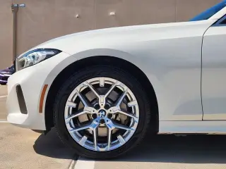 BMW Serie 3 2025 330i 4dr Sedán