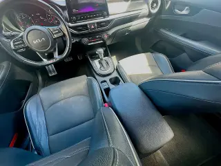 Kia Forte 2022 GT-Line Sedán 4 puertas