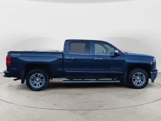 Chevrolet Silverado 1500 2015 4x4 LTZ 4dr Crew Cab 5.8 ft. SB