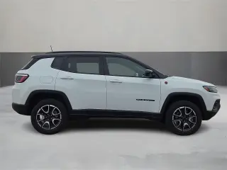 Jeep Compass 2025 4x4 Trailhawk 4dr SUV