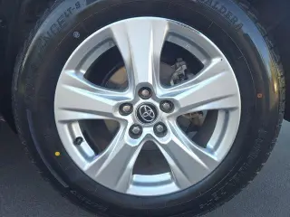 Toyota RAV4 2020 AWD XLE 4dr SUV