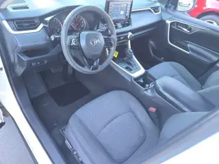 Toyota RAV4 2020 AWD XLE 4dr SUV