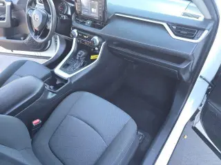 Toyota RAV4 2020 AWD XLE 4dr SUV