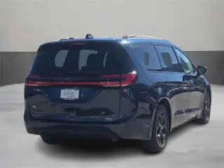 Chrysler Pacifica Híbrido Enchufable 2024 S Aparencia 4puertas Minivan
