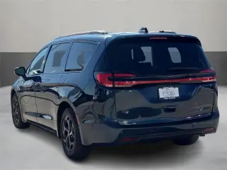 Chrysler Pacifica Híbrido Enchufable 2024 S Aparencia 4puertas Minivan
