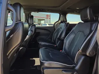 Chrysler Pacifica Híbrido Enchufable 2024 S Aparencia 4puertas Minivan