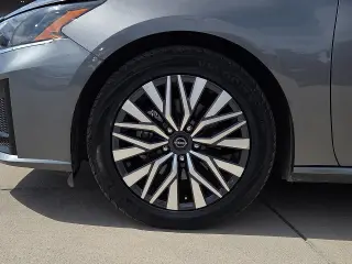 Nissan Altima 2025 2.5 SV 4dr Sedán