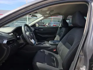 Nissan Altima 2025 2.5 SV 4dr Sedán