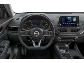 Nissan Altima 2025 2.5 SV 4dr Sedán