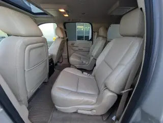 Cadillac Escalade ESV 2011 AWD Luxury 4dr SUV