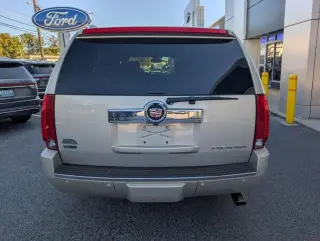 Cadillac Escalade ESV 2011 AWD Luxury 4dr SUV