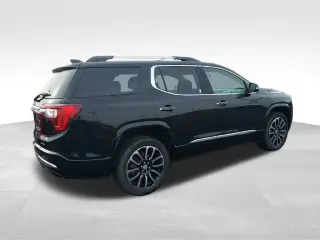GMC Acadia 2020 4x4 Denali SUV de 4 puertas
