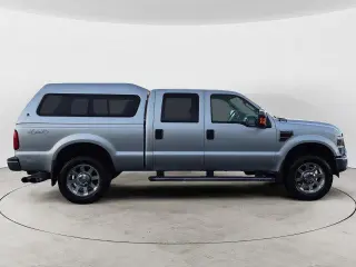 Ford F-250 Super Duty 2010 4x4 XLT 4dr Cab con Cabina de 6.8 pies de largo Pickup