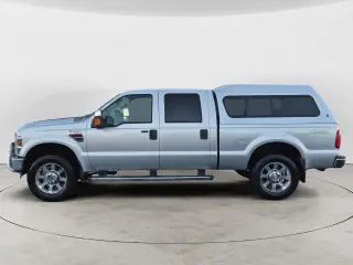 Ford F-250 Super Duty 2010 4x4 XLT 4dr Cab con Cabina de 6.8 pies de largo Pickup