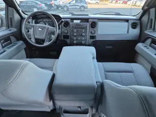 Ford F-150 2013 4x4 XL 4dr SuperCrew Styleside 5.5 ft. SB