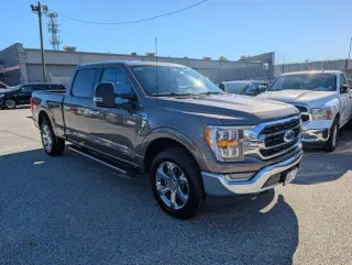 Ford F-150 2023 4x4 XLT 4dr SuperCrew con cabina de 5.5 pies de largo, SuperCrew