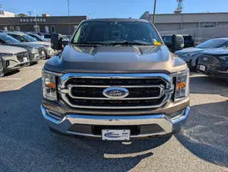 Ford F-150 2023 4x4 XLT 4dr SuperCrew con cabina de 5.5 pies de largo, SuperCrew