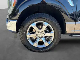 Ford F-150 2021 4x4 King Ranch 4dr SuperCrew 5.5 ft. SB
