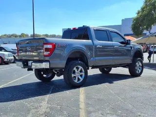 Ford F-150 2022 4x4 Lariat 4dr SuperCrew 5.5 ft. SB