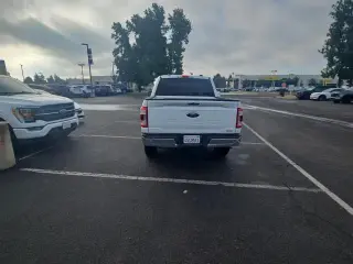 Ford F-150 2023 4x4 Lariat 4dr SuperCrew 5.5 ft. SB