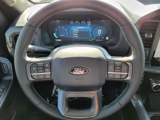 Ford F-150 2023 4x4 XLT 4dr SuperCrew 5.5 ft SB
