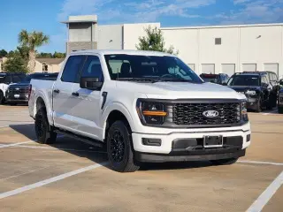 Ford F-150 2025 4x2 STX 4dr SuperCrew 5.5 ft. SB