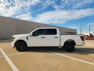 Ford F-150 2025 4x2 STX 4dr SuperCrew 5.5 ft. SB