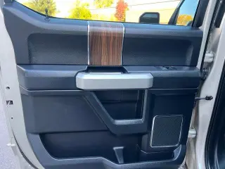 Ford F-150 2017 4x4 Lariat 4dr SuperCrew 5.5 ft. SB