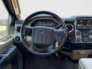 Ford F-250 Super Duty 2015 4x4 Lariat 4dr Crew Cab 6.8 ft. SB Pickup