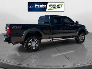 Ford F-250 Super Duty 2015 4x4 Lariat 4dr Crew Cab 6.8 ft. SB Pickup