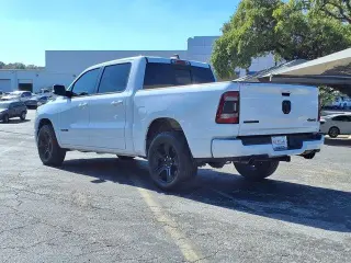 Ram 1500 2022 4x4 Lone Star 4dr Crew Cab 5.6 ft. SB Pickup