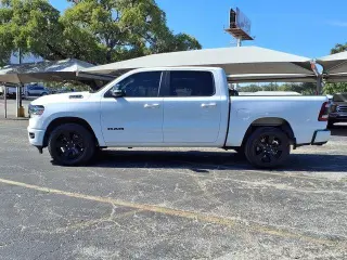 Ram 1500 2022 4x4 Lone Star 4dr Crew Cab 5.6 ft. SB Pickup