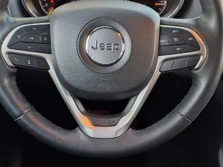 Jeep Grand Cherokee 2019 4x4 Laredo 4dr SUV