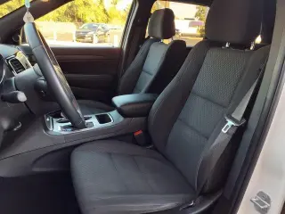 Jeep Grand Cherokee 2019 4x4 Laredo 4dr SUV