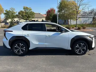 2024 Toyota bZ4X