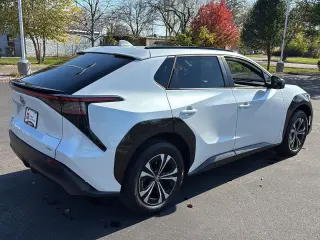 2024 Toyota bZ4X