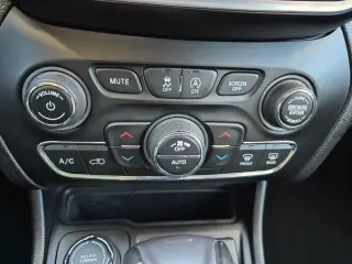 Jeep Cherokee 2020 4x4 Limited 4dr SUV