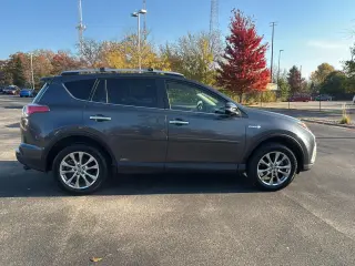 2016 Toyota RAV4 Hybrid