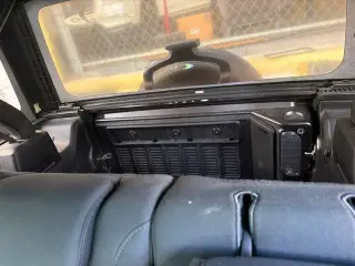Jeep Wrangler Unlimited 2018 4x4 Deportivo 4dr SUV (lanzamiento a mitad de año)