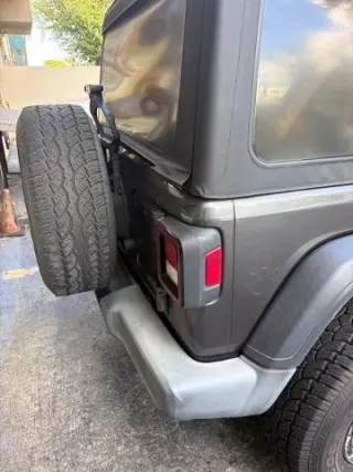 Jeep Wrangler Unlimited 2018 4x4 Deportivo 4dr SUV (lanzamiento a mitad de año)