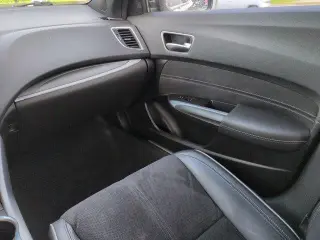 Acura TLX 2019 V6 4dr Sedán con Tecnología y Paquete A-SPEC (Interior Rojo)