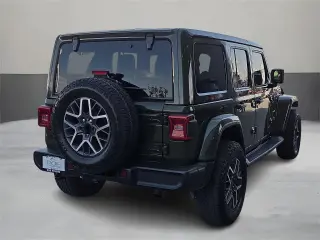 Jeep Wrangler 2024 4x4 Sahara 4dr SUV