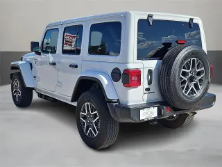 Jeep Wrangler 2026 4x4 Sahara 4dr SUV