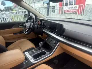 Kia Carnival 2023 LX 4dr Mini-Van