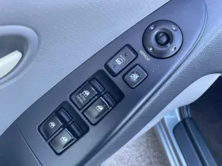 Hyundai ELANTRA 2010 GLS 4dr Sedán