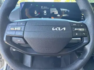 Kia K4 2025 LXS 4dr Sedán